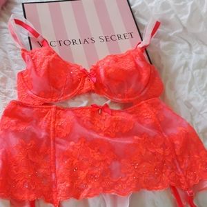 Victoria's Secret bra & garter skirt, 34C/M
